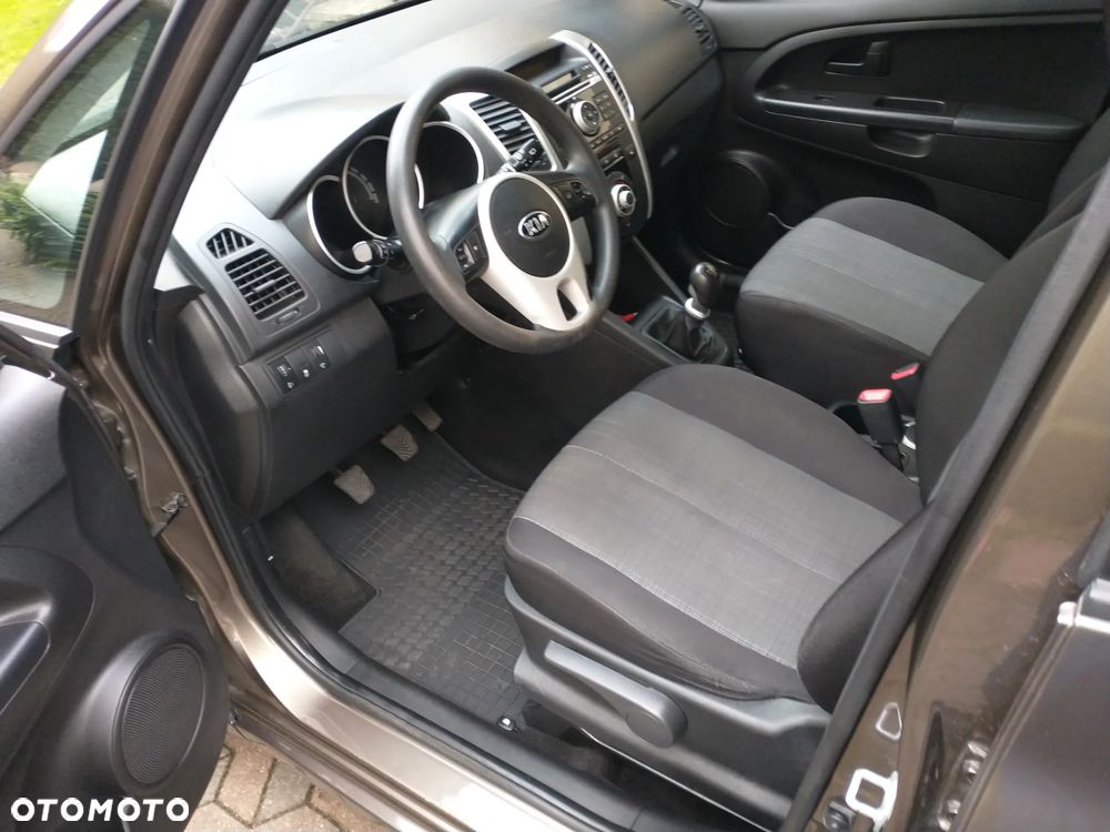 Kia Venga 1.4 L - 7
