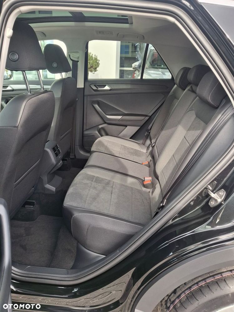 Volkswagen T-Roc - 15