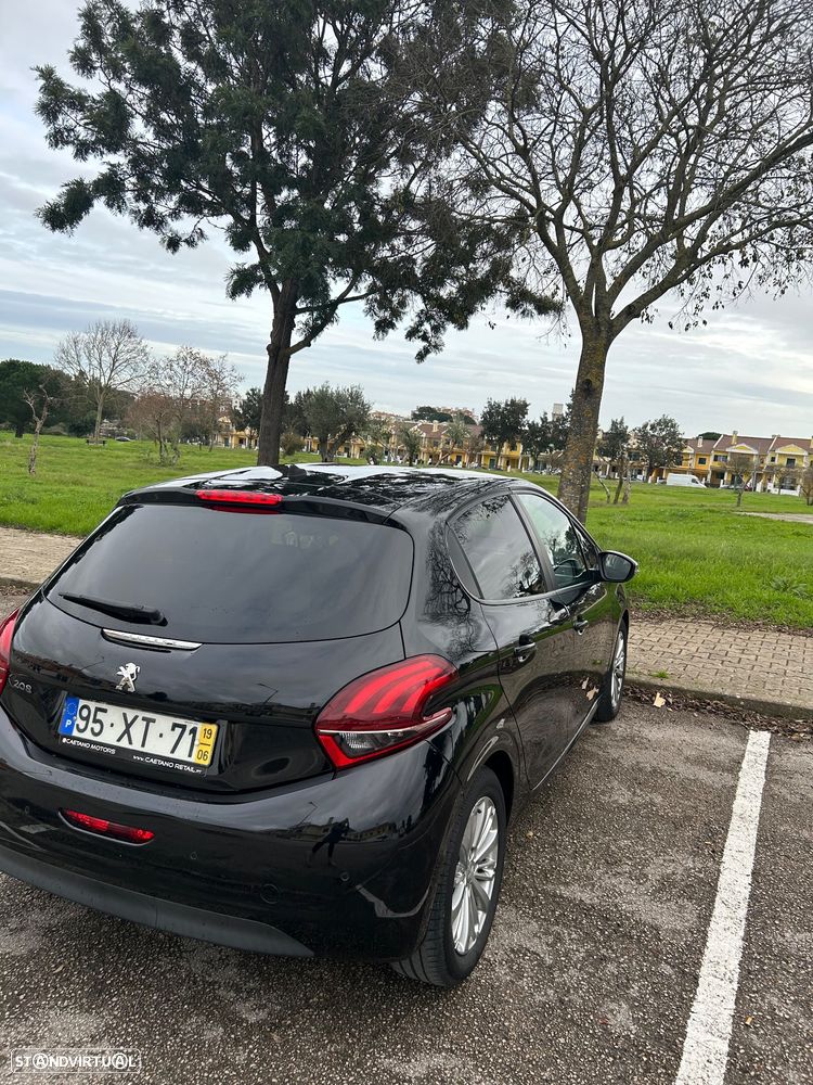 Peugeot 208 1.5 BlueHDi Signature - 8