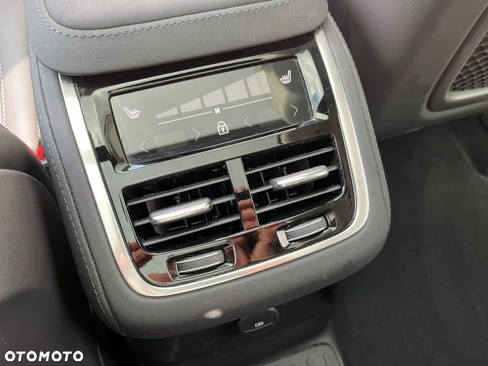 Volvo XC 90 - 34