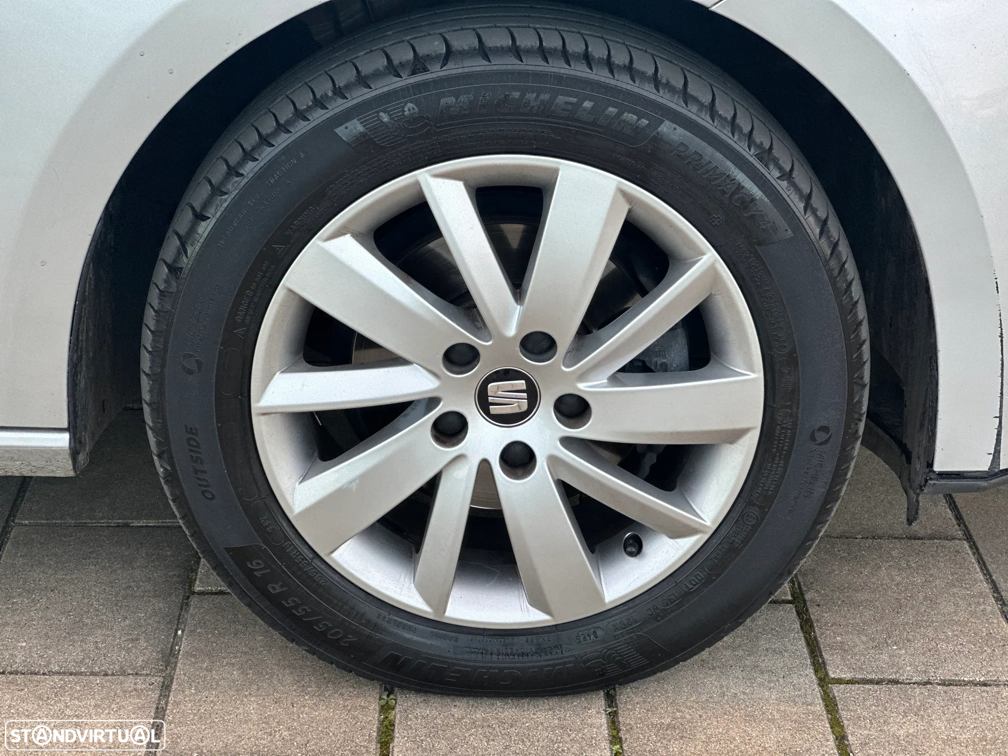 SEAT Leon 1.6 TDI Ecomotive Style - 6