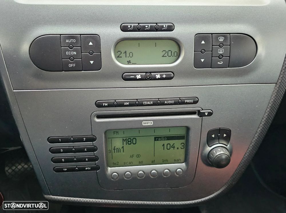 SEAT Leon 2.0 TDI Sport Up DSG - 19