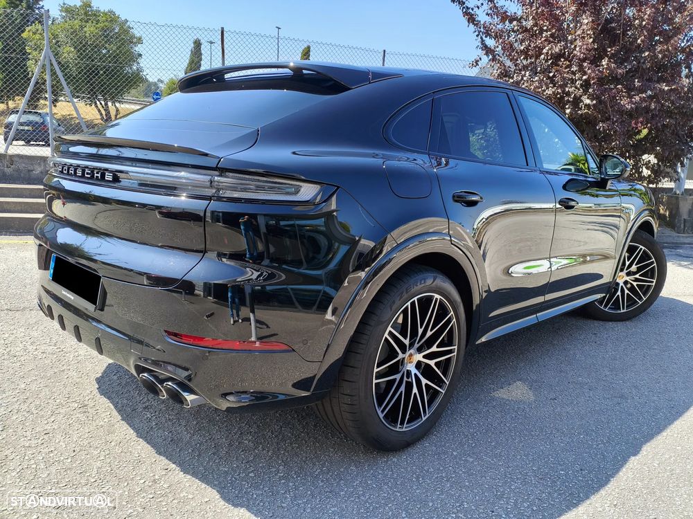 Porsche Cayenne Coupé E-Hybrid - 5