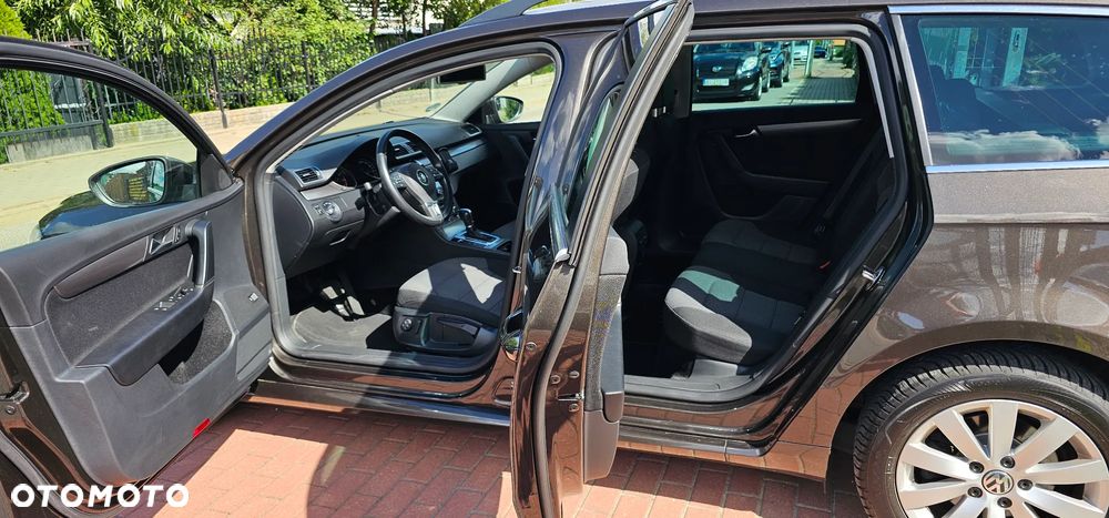 Volkswagen Passat 1.4 TSI DSG BlueMotion Technology Trendline - 11
