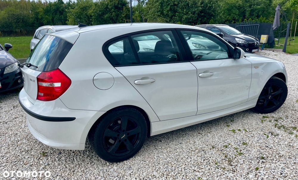 BMW Seria 1 - 17