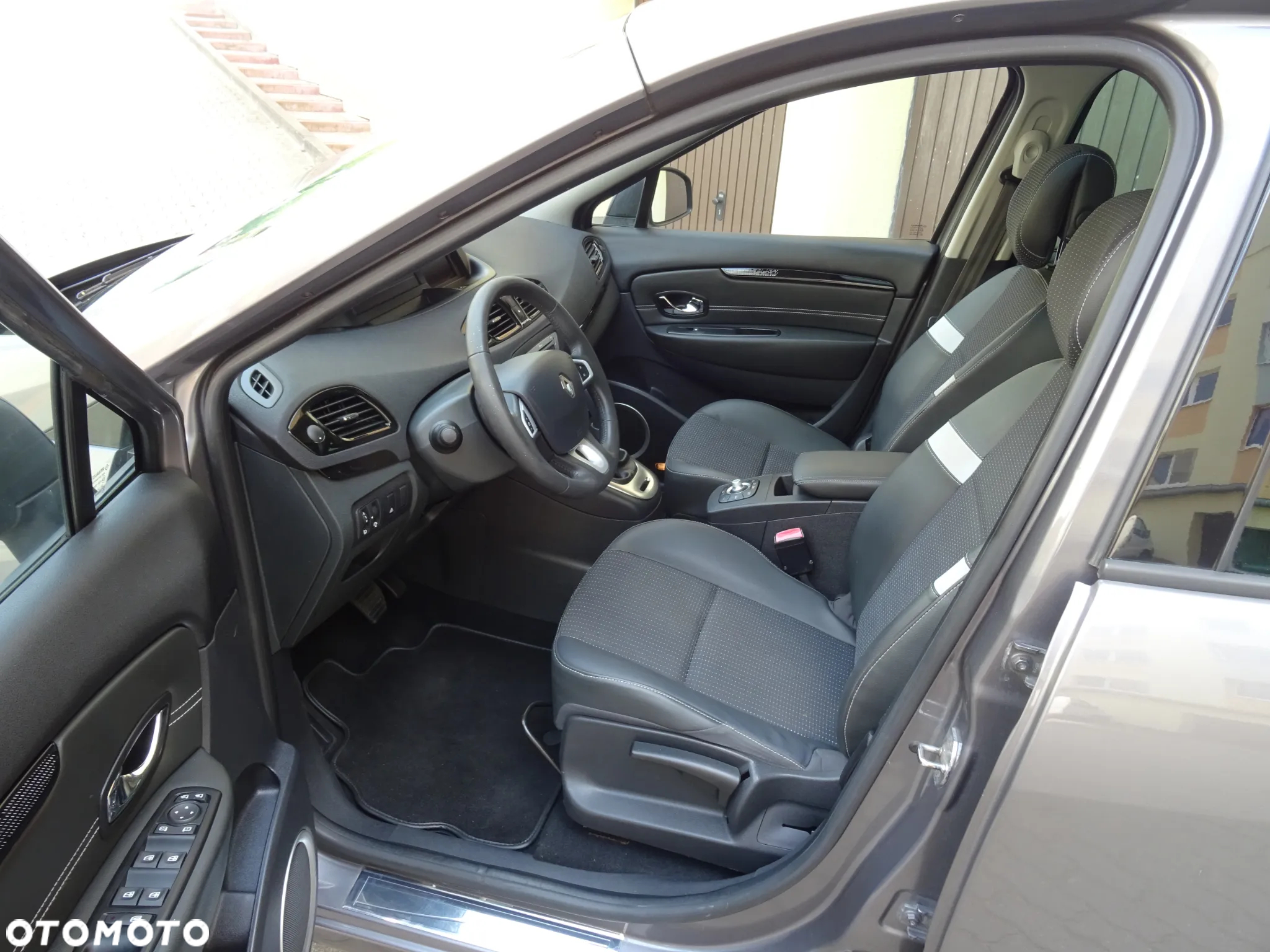 Renault Grand Scenic ENERGY dCi 110 EDC LIMITED - 6