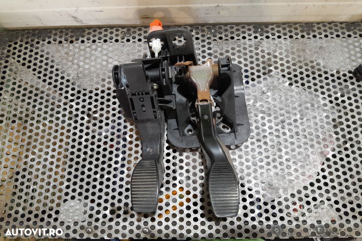 PEDALE AMBREIAJ + FRANA Ford Ka 2 [2008 - 2020] Hatchback 1.2 MT (69 - 1