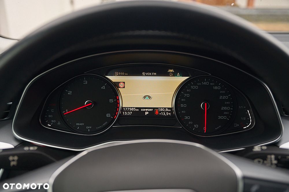 Audi A6 Avant 45 TDI quattro tiptronic design - 28