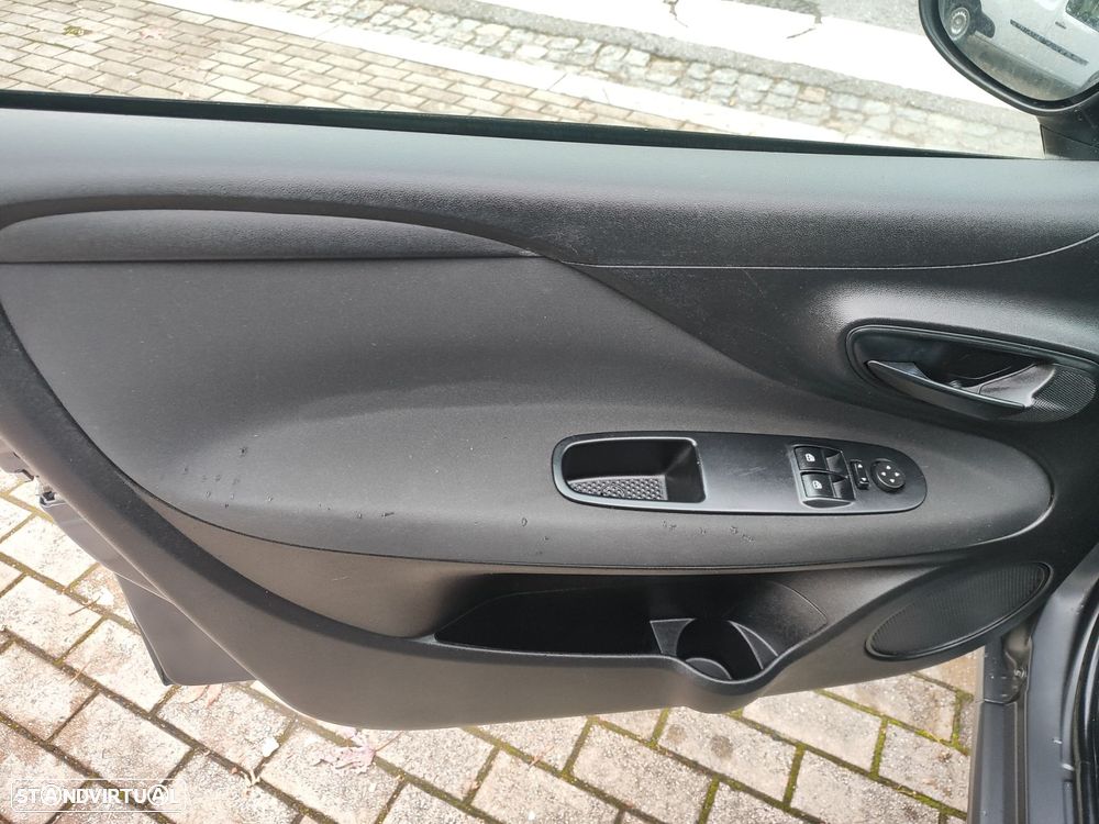 Fiat Punto 1.3 M-Jet Easy S&S - 13