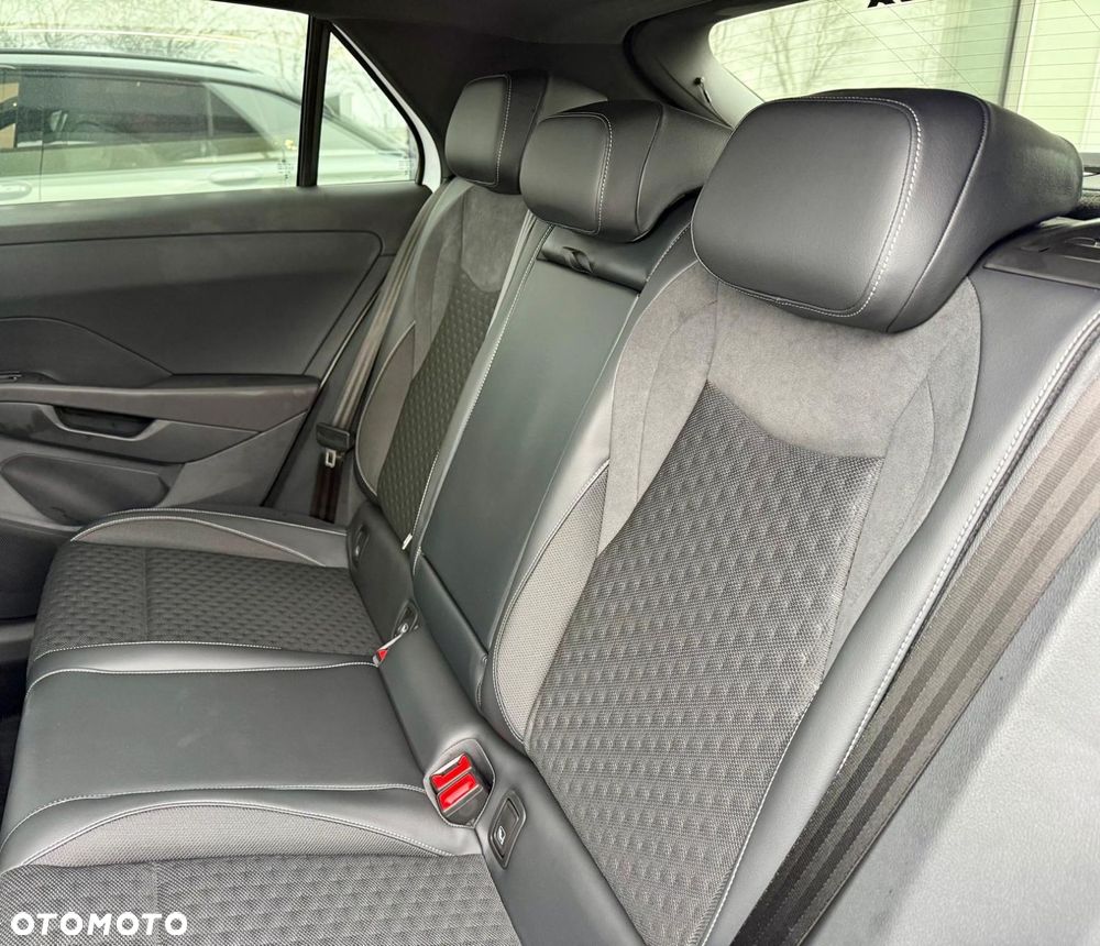 Volkswagen T-Roc 1.5 TSI R-Line DSG - 28