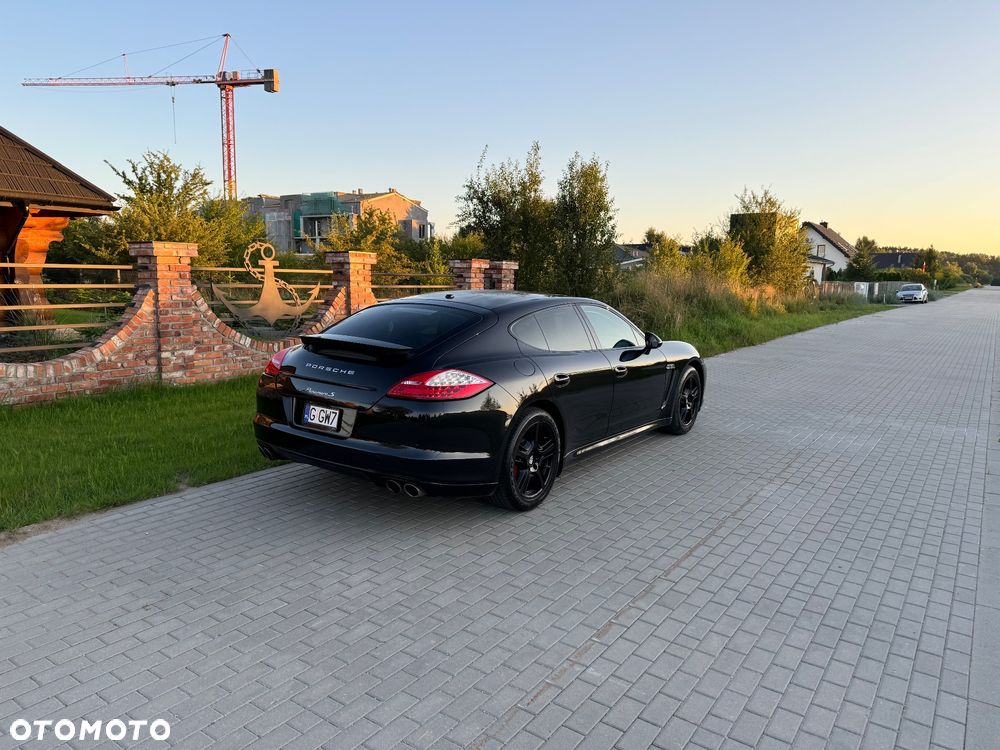 Porsche Panamera S PDK - 10