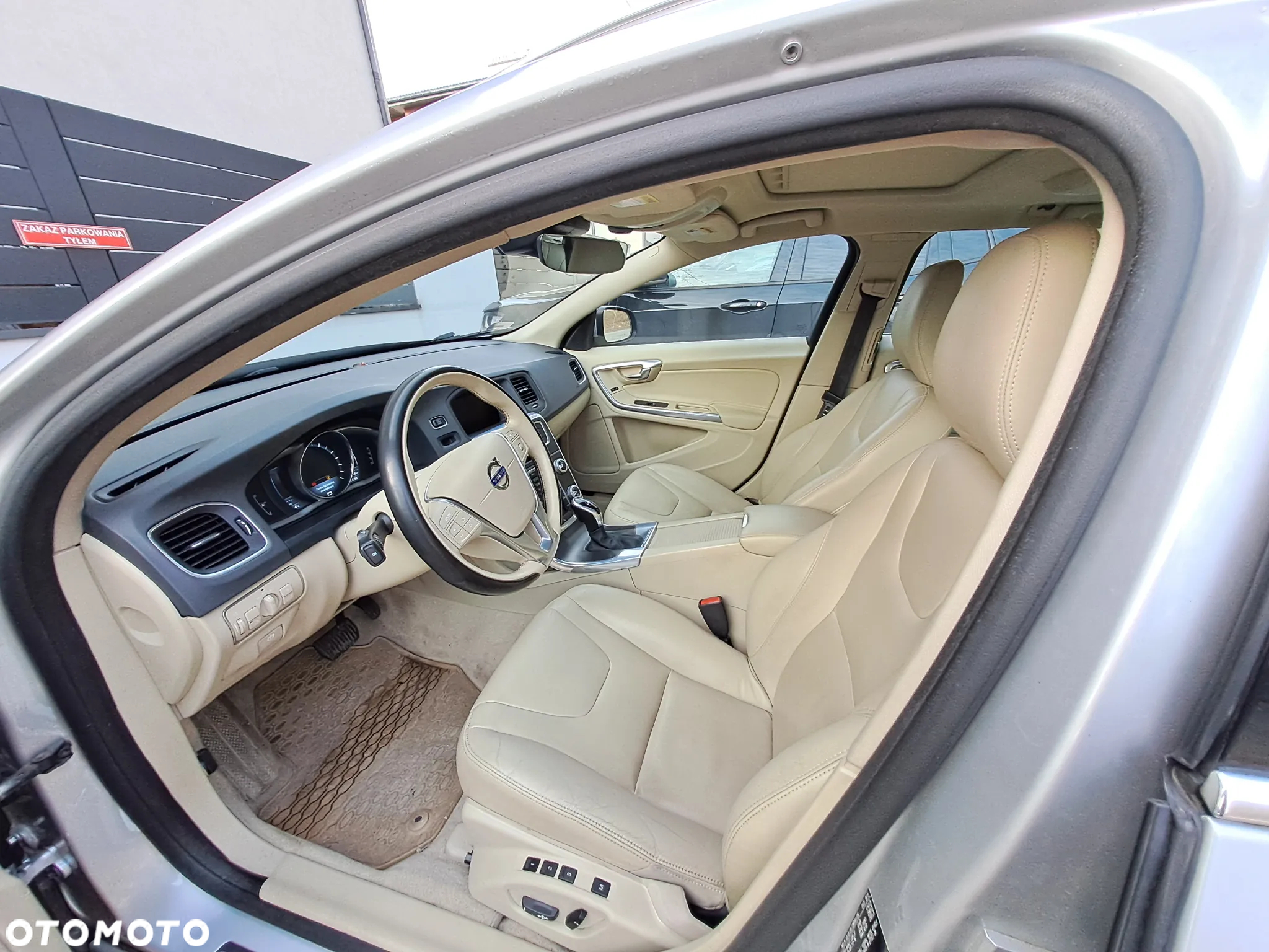 Volvo V60 - 13