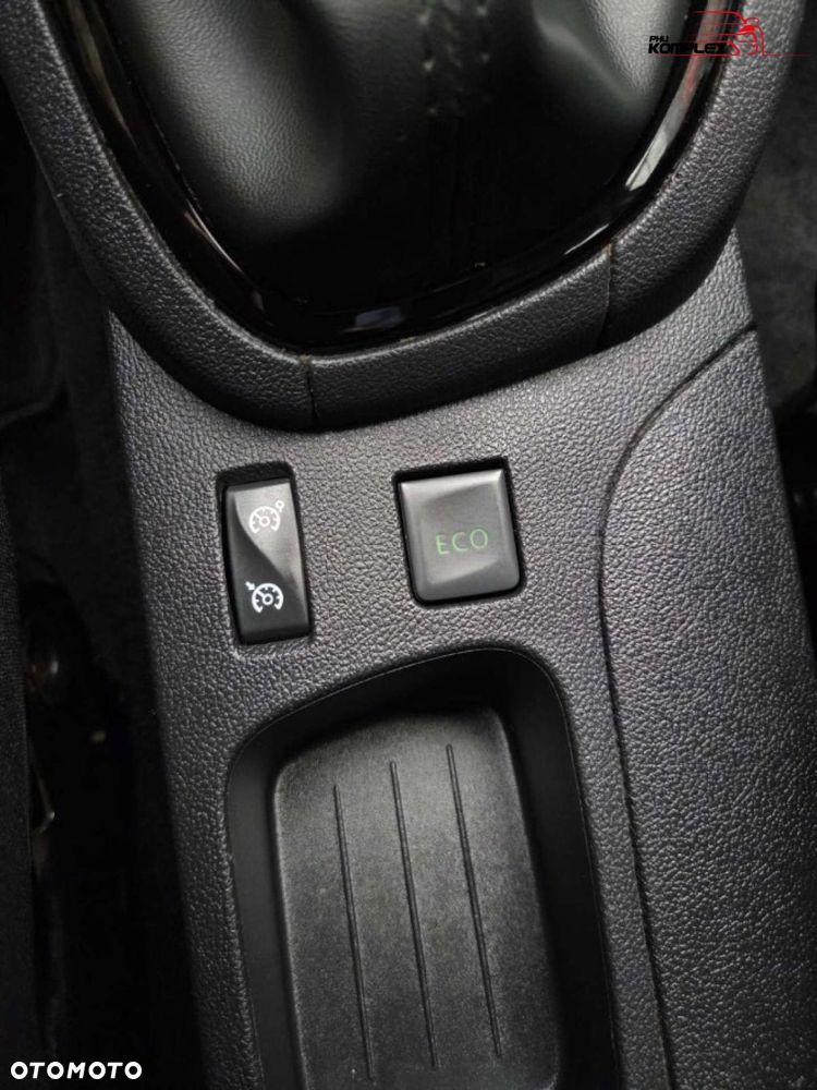 Renault Clio - 23