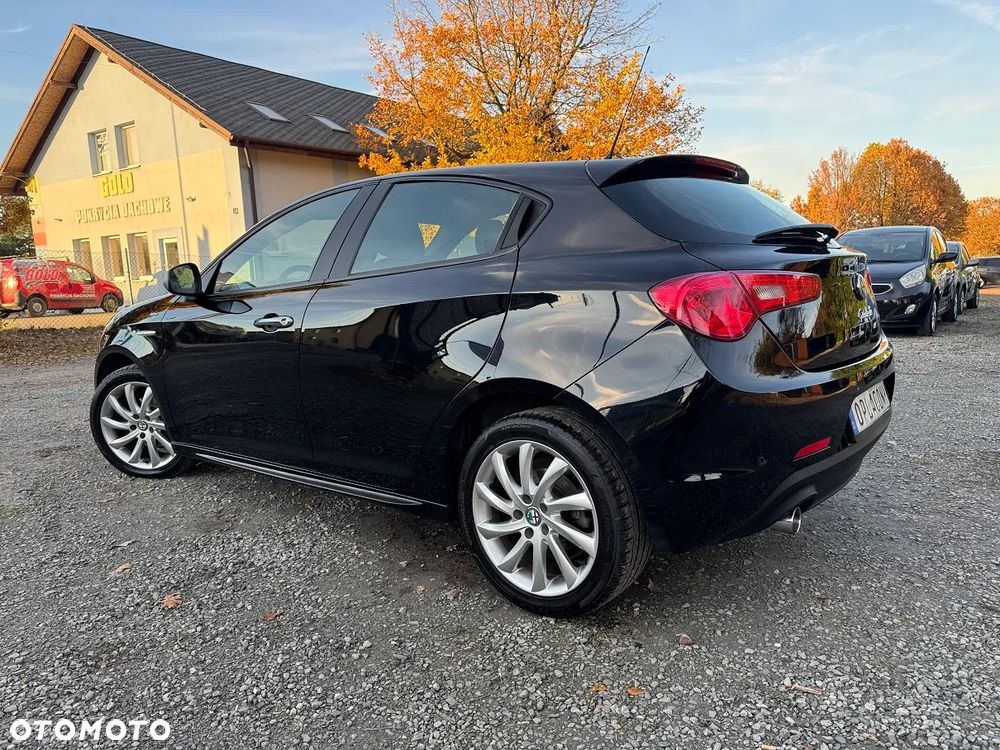 Alfa Romeo Giulietta - 8