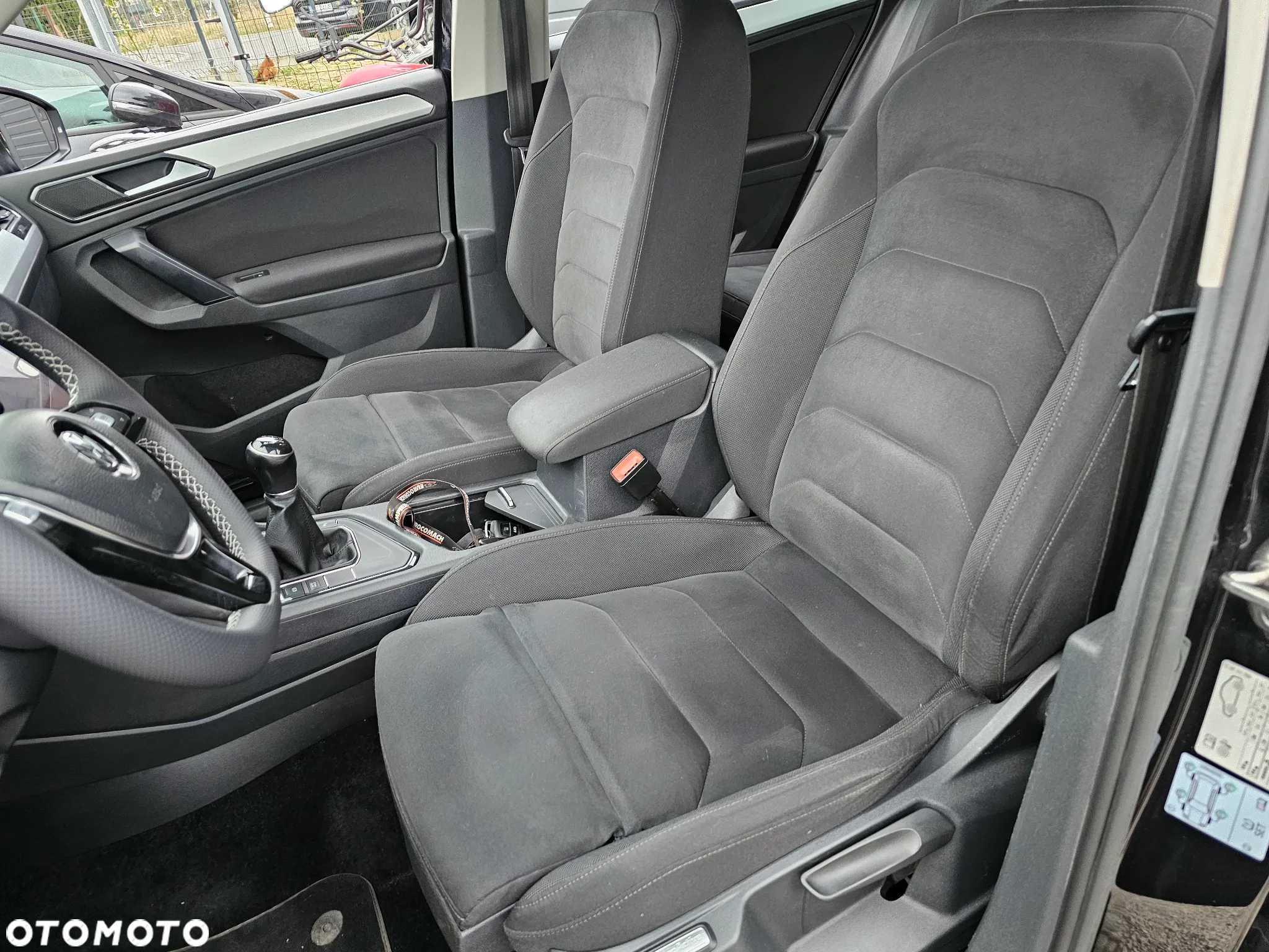 Volkswagen Tiguan - 24