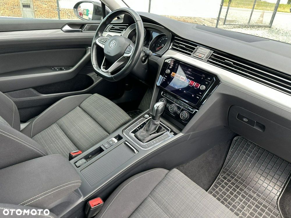 Volkswagen Passat 2.0 TDI EVO Business DSG - 26