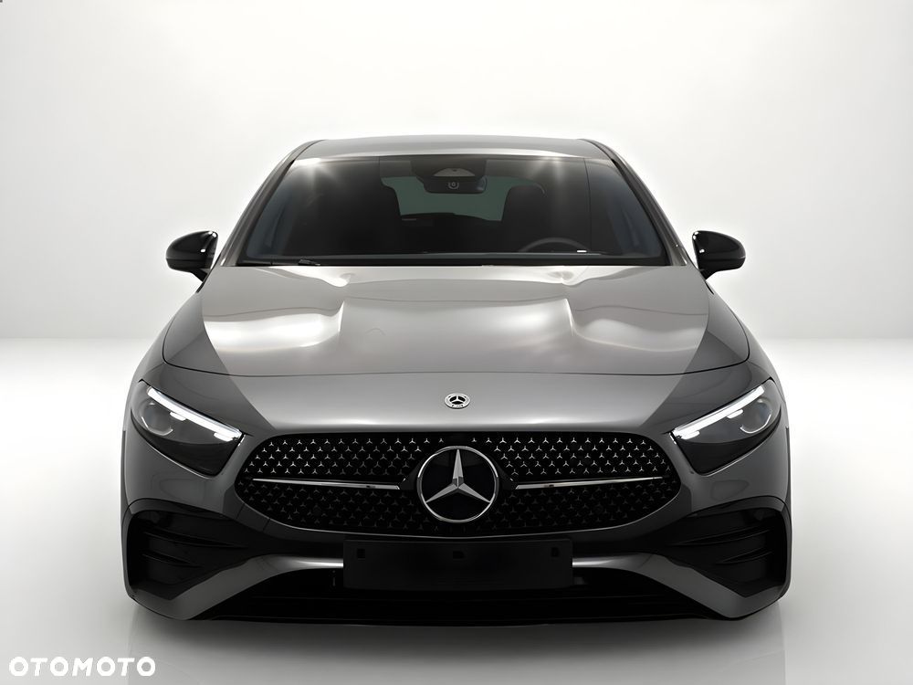 Mercedes-Benz Klasa A 200 AMG Line 7G-DCT - 3