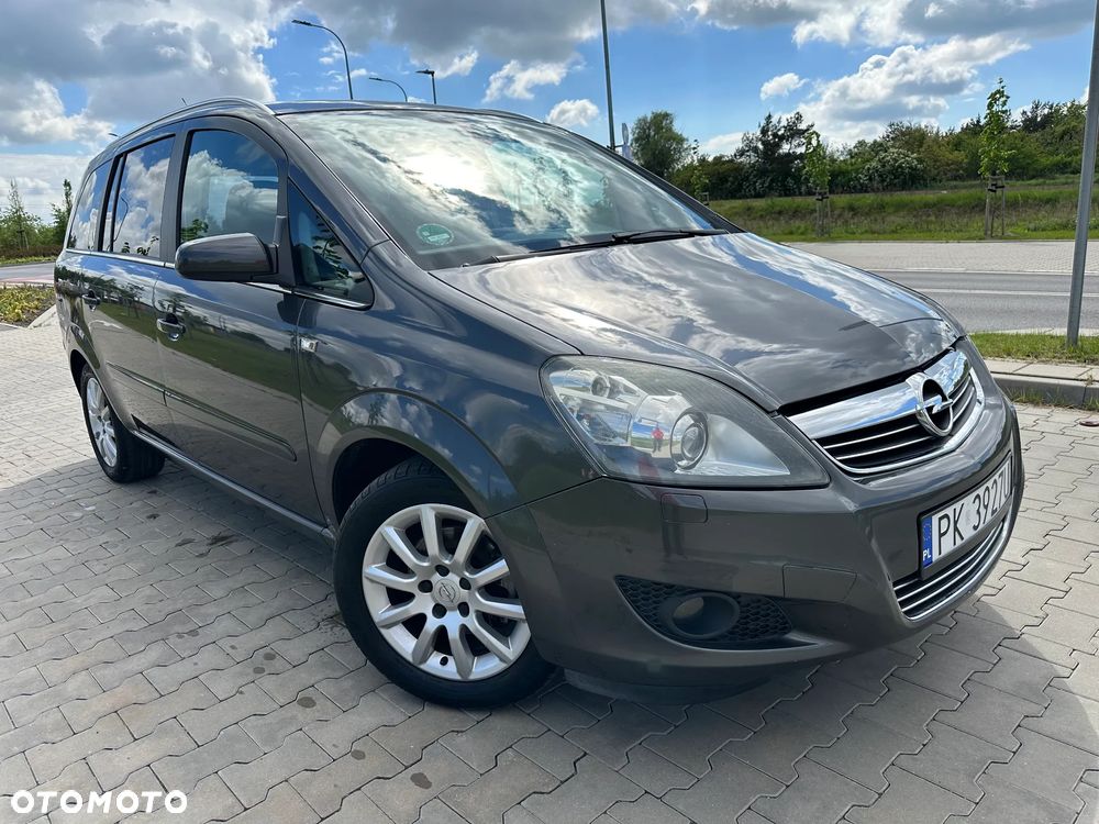 Opel Zafira - 2