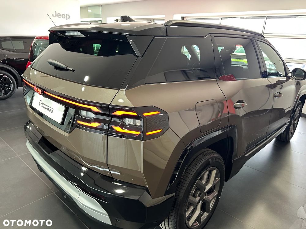 Jeep Compass 1.2 T3 mHEV First Edition FWD DCT - 3