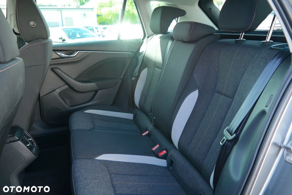 Skoda Kamiq 1.5 TSI Style DSG - 12