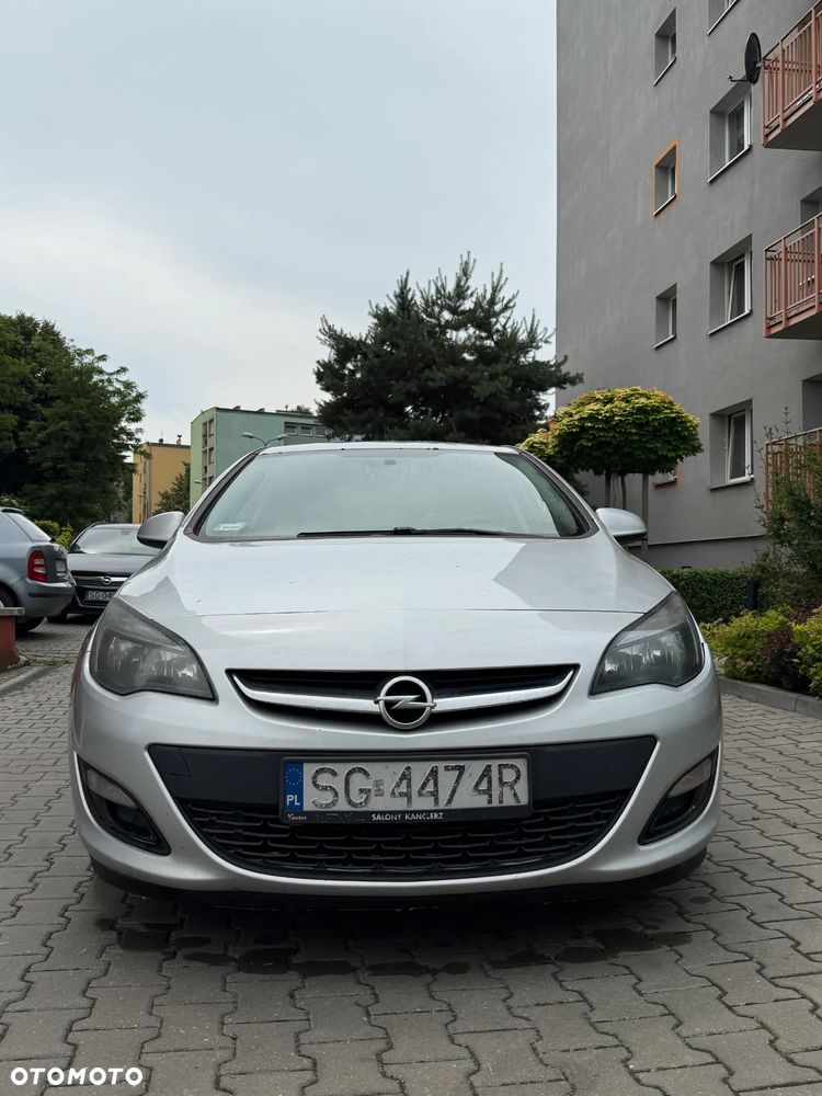 Opel Astra IV 1.4 T Essentia EU6 - 5