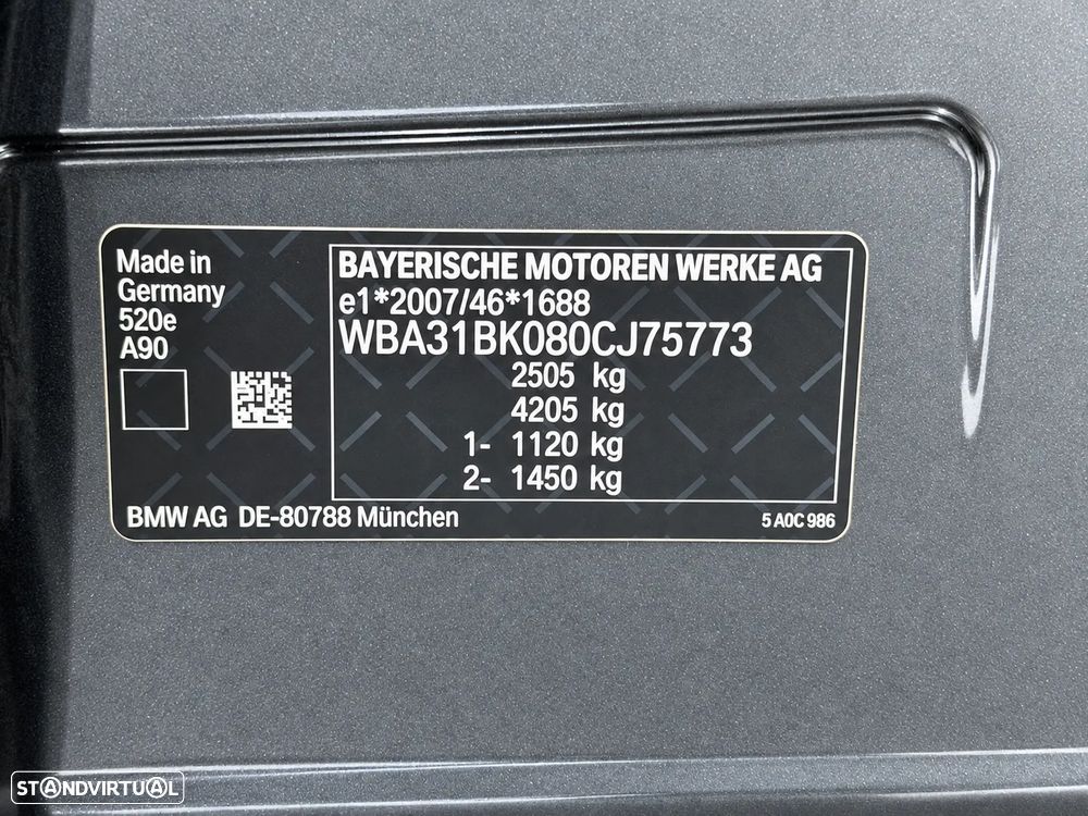 BMW 520 e Line Luxury - 60