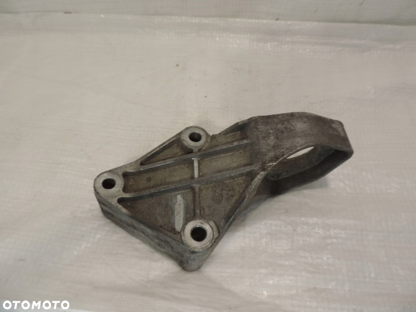 OPEL MOKKA PODPORA PÓŁOSI 13250881 1,6 - 2