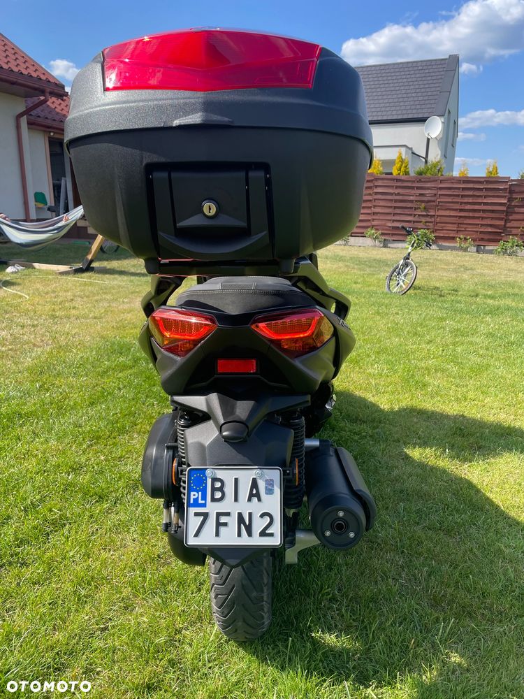 Yamaha X-max - 6