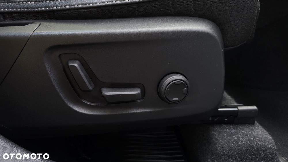 Volvo XC 40 D3 Geartronic Momentum Pro - 23