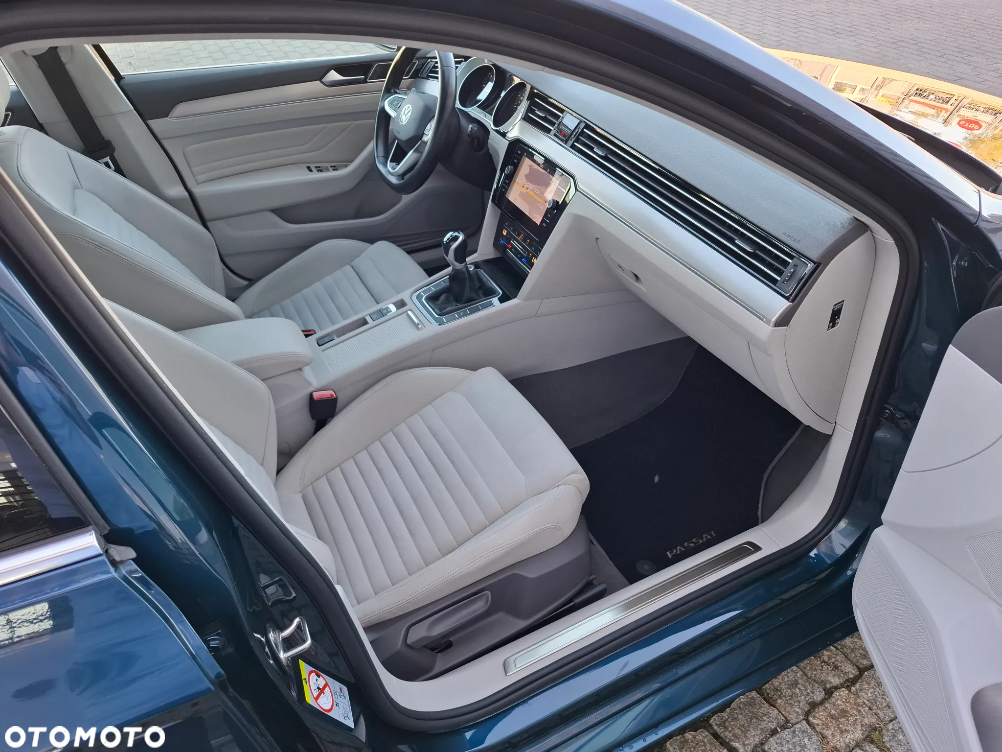 Volkswagen Passat Variant 2.0 TDI SCR Elegance - 7