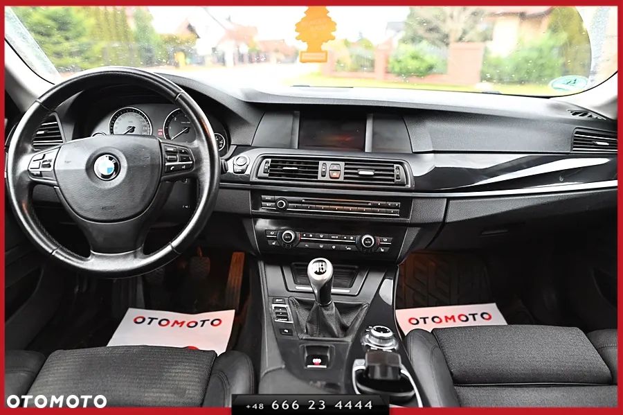 BMW Seria 5 525d Modern Line - 19