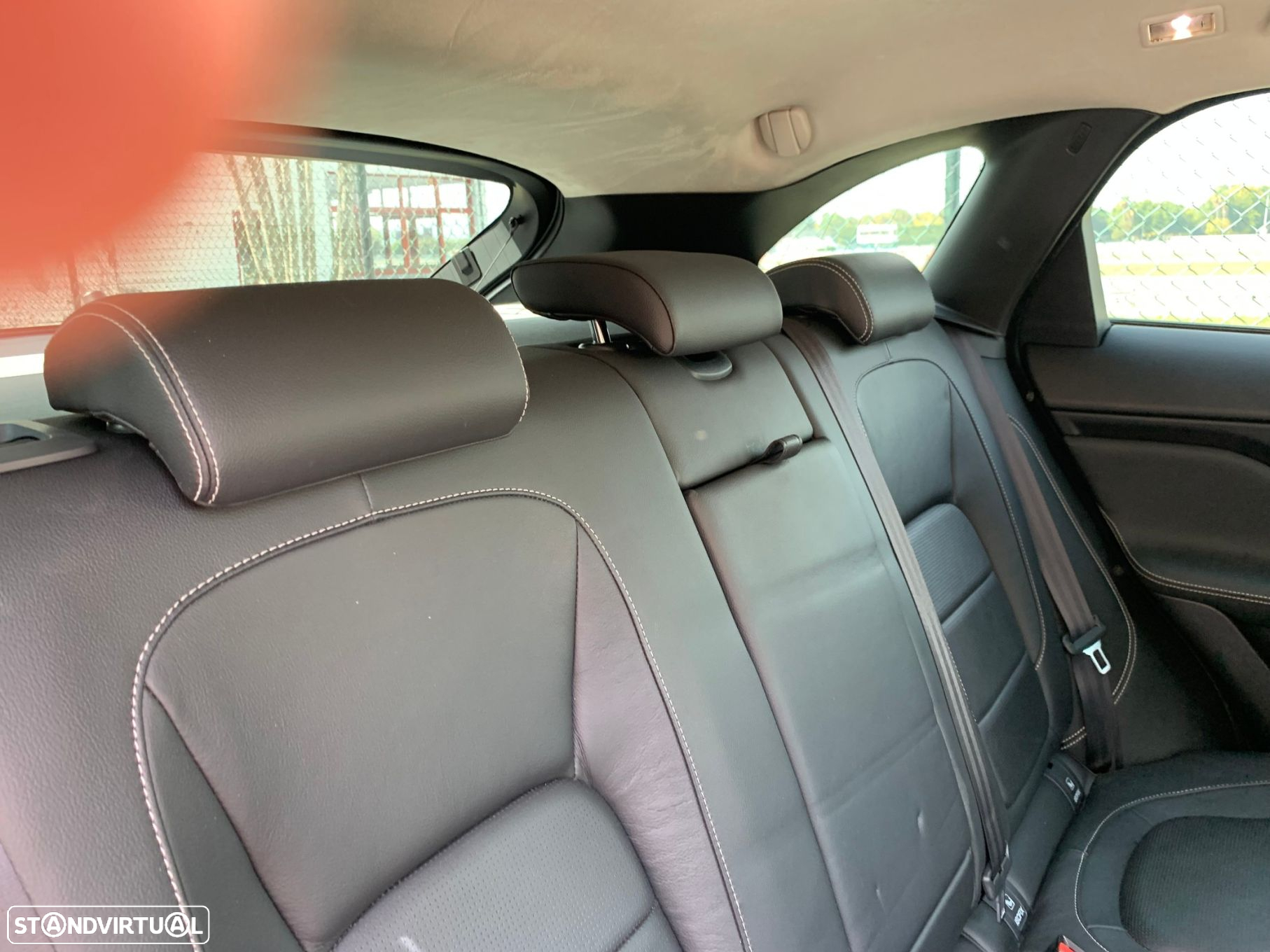 Jaguar F-Pace 2.0 i4D R-Sport Aut. - 24
