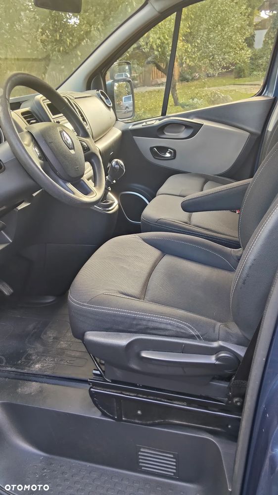 Renault Trafic - 16