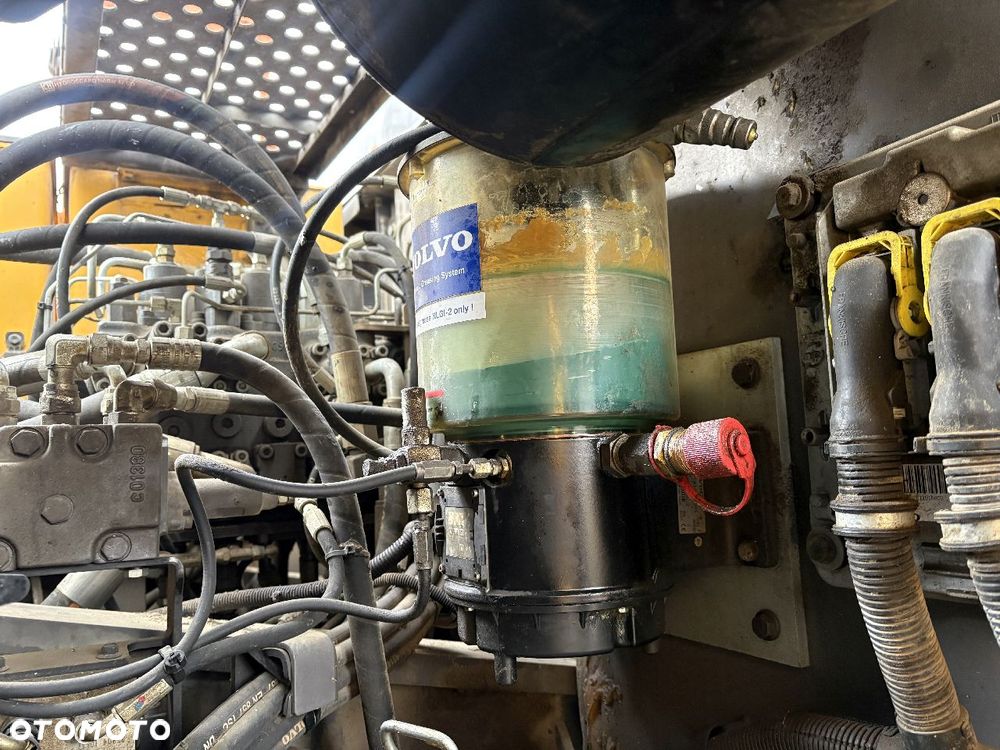 Volvo EC220EL ROTOTILT SZCZYPCE 3 ŁYŻKI 25 TON - 16