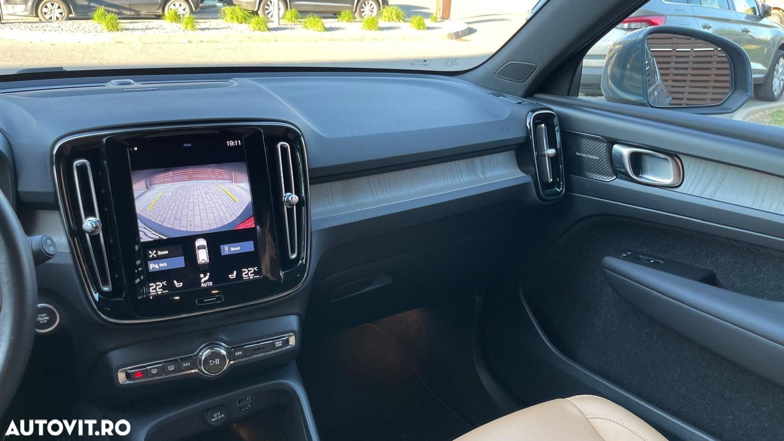 Volvo XC 40 D4 AWD Geartronic Inscription - 25