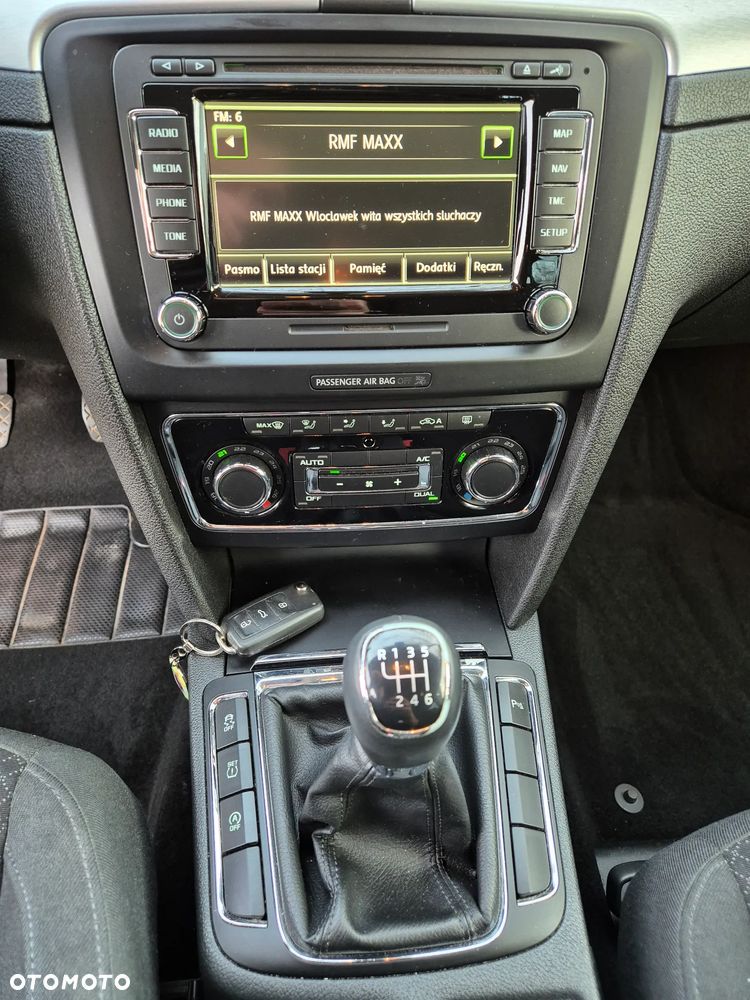 Skoda Superb 1.6 TDI GreenLine - 15