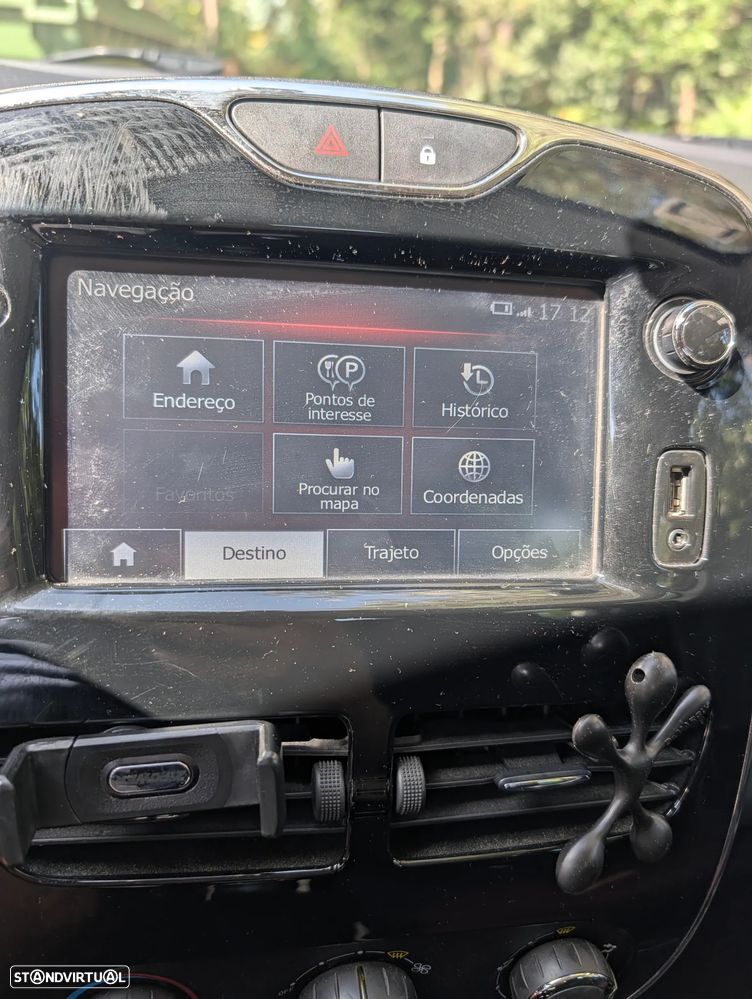 Renault Clio - 13