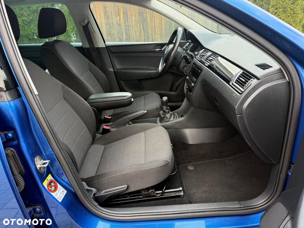 Skoda RAPID Spb 1.2 TSI Active Max - 18