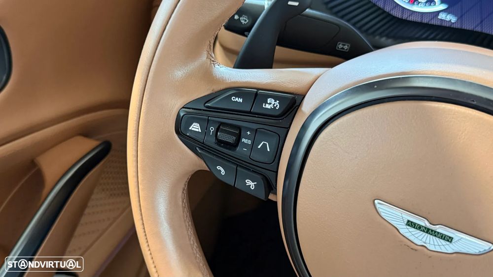 Aston Martin DBX 707 - 20