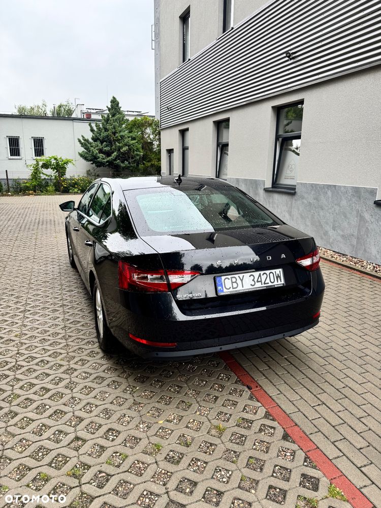 Skoda Superb 1.5 TSI Ambition DSG - 2