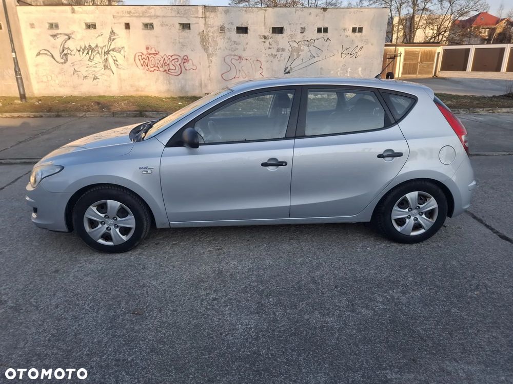 Hyundai i30 1.4 Blue Comfort - 12