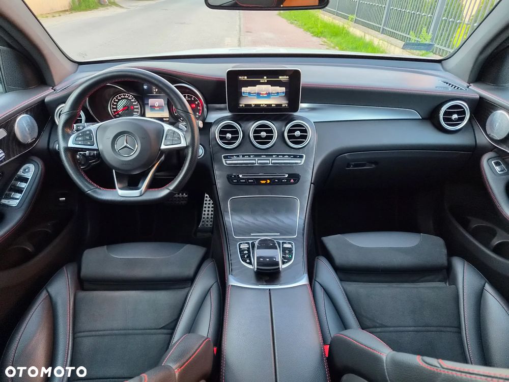 Mercedes-Benz GLC AMG 43 4Matic 9G-TRONIC - 23