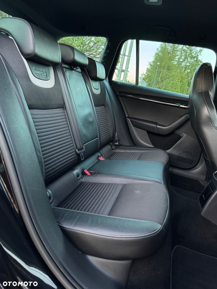 Skoda Octavia 2.0 TDI (Green tec) DSG RS - 15