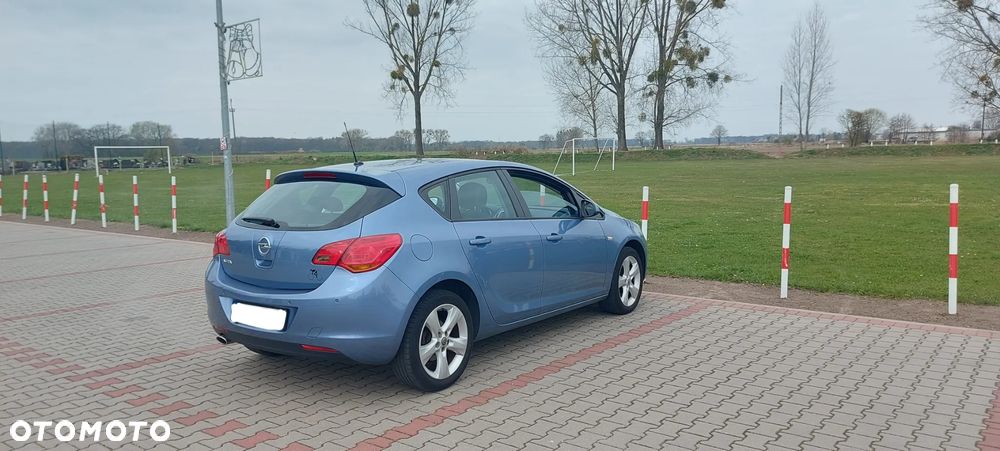 Opel Astra 1.4 Turbo Color Edition - 14