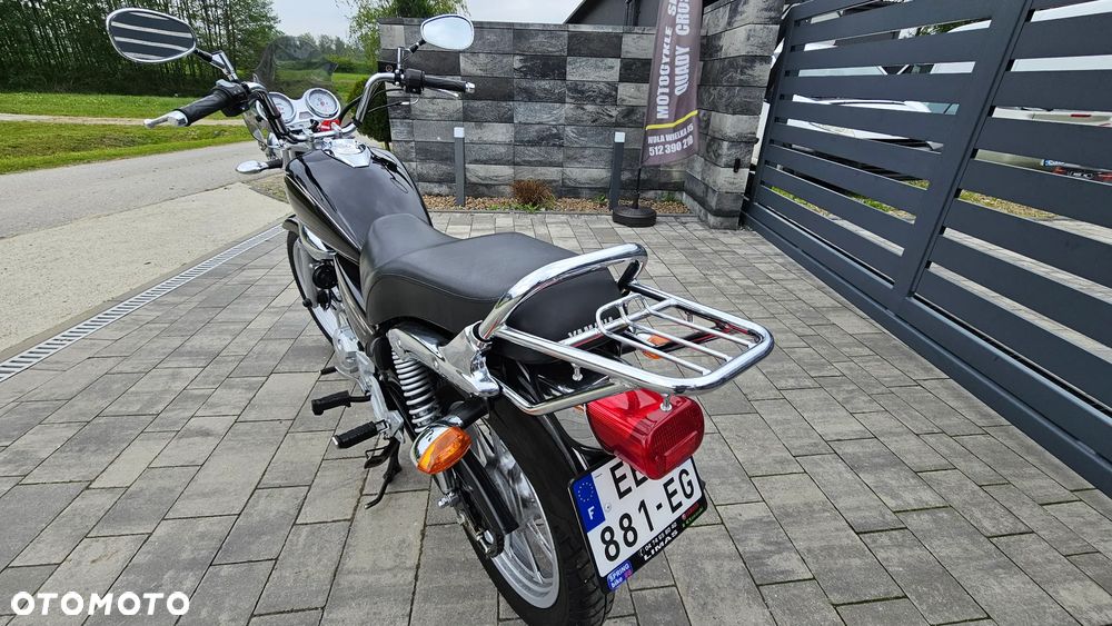 Yamaha YBR - 9
