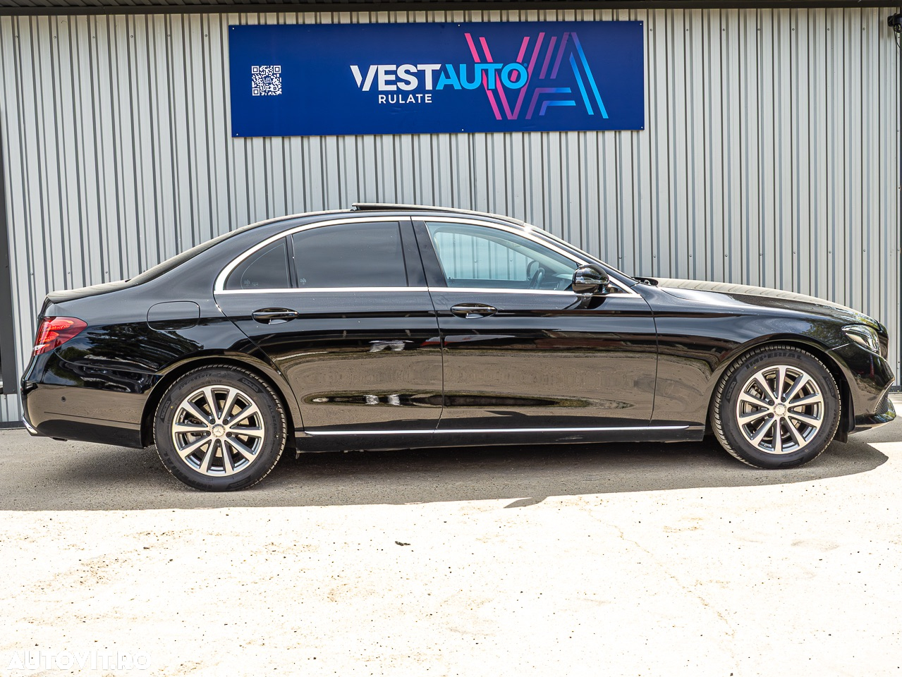 Mercedes-Benz E 220 d 9G-TRONIC Exclusive - 17
