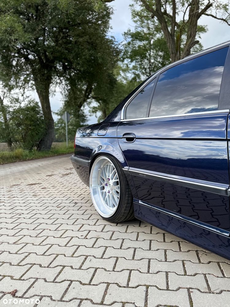 BMW Seria 7 740i - 9