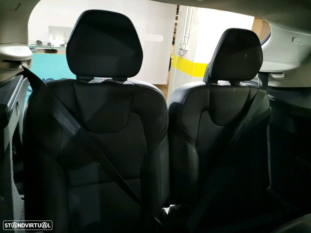 Volvo XC 90 2.0 T8 PHEV Momentum AWD - 10