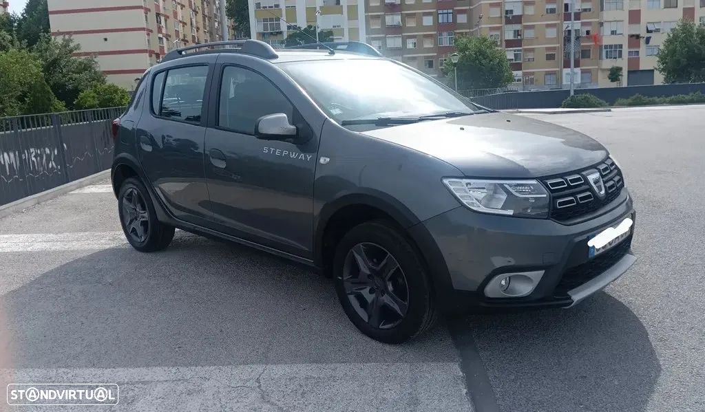 Dacia Sandero 1.5 dCi Stepway - 1