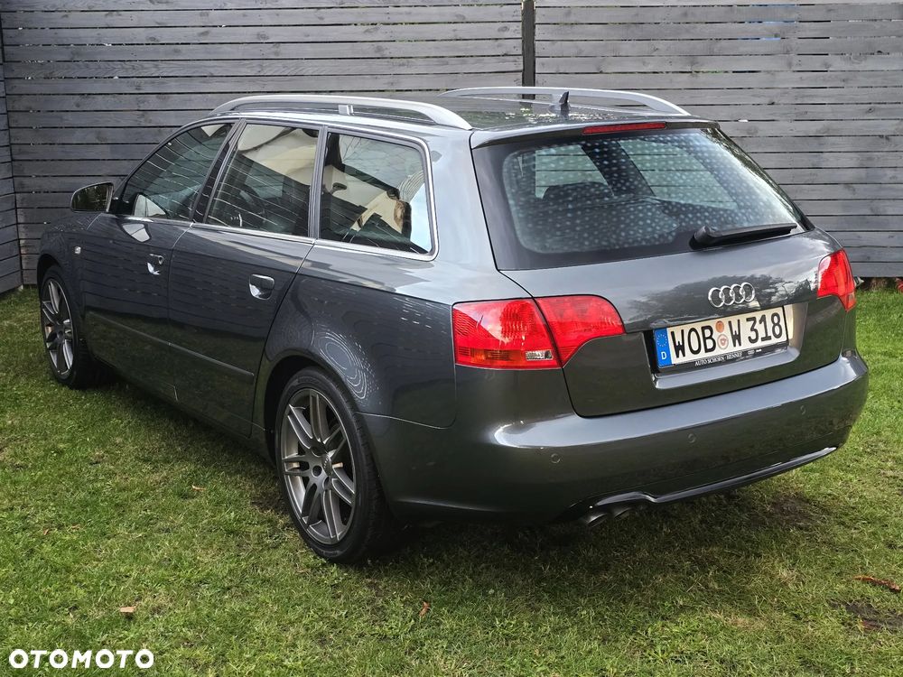 Audi A4 Avant 2.0 TDI DPF - 10